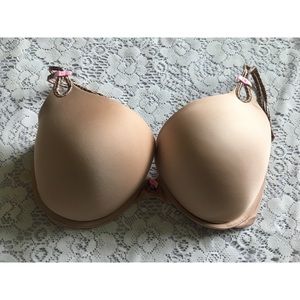 Victoria’s Secret Extreme Push Up Bra